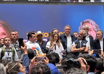 Paloma Valencia anunció a Juan Daniel Oviedo como su fórmula vicepresidencial