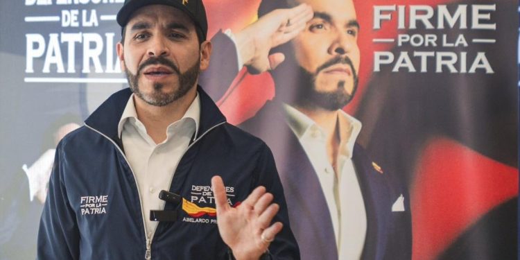 Abelardo De La Espriella descarta alianzas y se proyecta ganador en primera vuelta presidencial