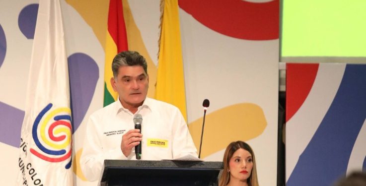 Procurador General propone un “Estado regional disruptivo” para acabar con el centralismo