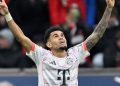 Tarde caótica de Luis Díaz en el empate del Bayern