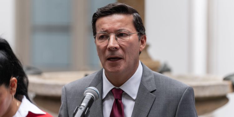 Registrador Hernán Penagos denuncia ciberataques durante las elecciones de 2026