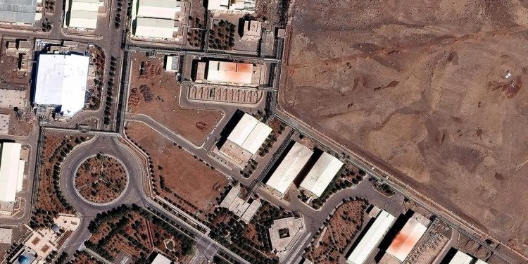 Ataque a planta nuclear en Irán eleva tensión internacional