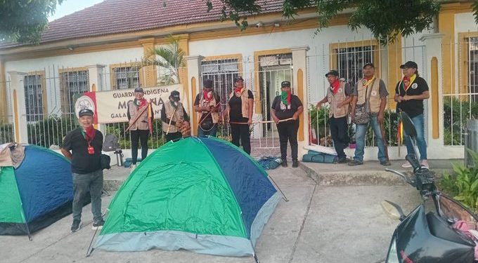 Indígenas Mokaná toman la Alcaldía de Galapa en protesta por acuerdos incumplidos