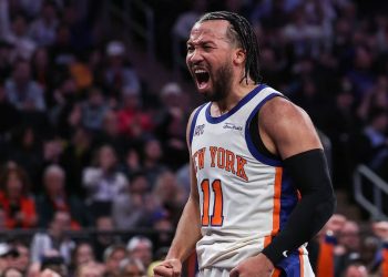 Knicks frenan a los Spurs y Minnesota toma impulso en el Oeste