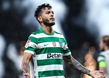 Luis Suárez inclina la balanza en el clásico copero portugués