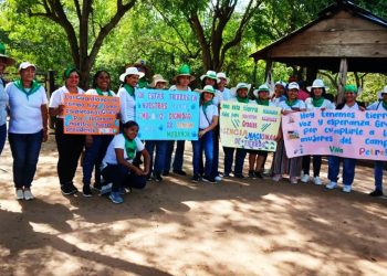Entregan más de 400 hectáreas de tierra a mujeres campesinas en el Magdalena