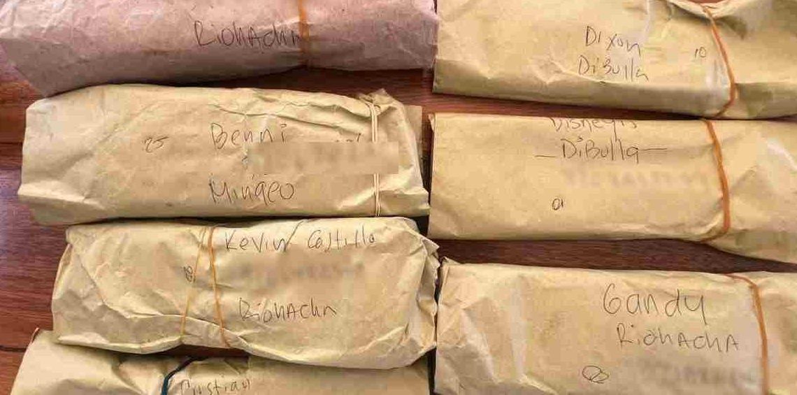 Detalles de paquetes con $145 millones incautados a escolta estaban marcados con nombres y destinos