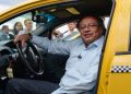 Petro imcumplió promesa de subsidio a taxistas por el alza de la gasolina… Gobierno admite que era inviable