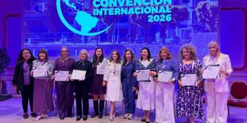 El Atlántico teje dignidad en Italia: Liliana Borrero muestra como el saber ancestral se transforma en poder económico