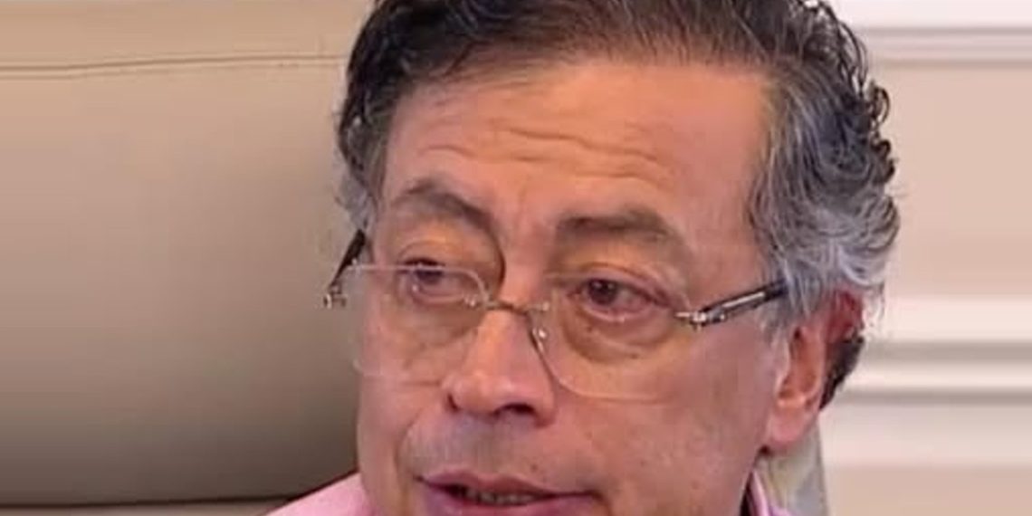 Petro desata tormenta política tras tragedia aérea: lanza duros calificativos contra líderes de oposición