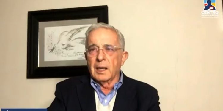 “Iván Cepeda fue un alcahuete de los que asesinaron a Miguel Uribe”: Álvaro Uribe