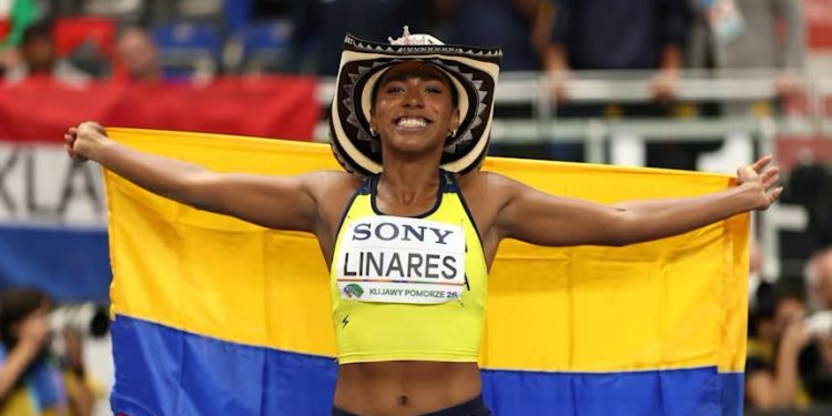 Natalia Linares, bronce mundial bajo techo en Polonia