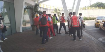 ¡Pánico en el aeropuerto de Barranquilla! Caninos especializados detectaron una maleta sospechosa en bodega