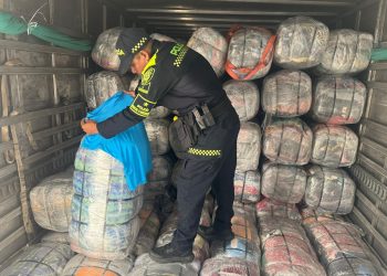 ¡Golpe millonario al contrabando! Incautan más de 51 mil prendas ilegales en carretera del Magdalena