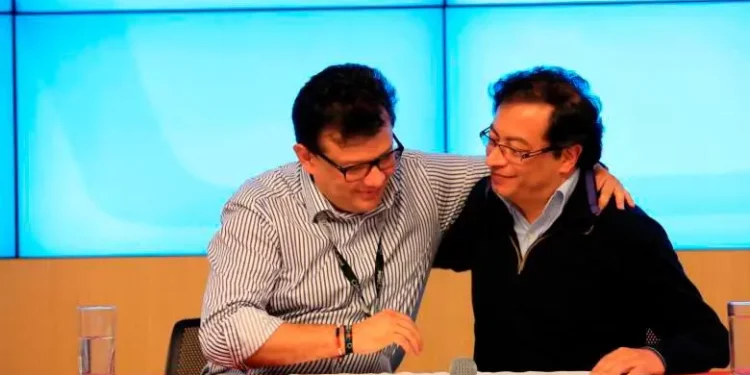 Mujeres del PH piden retirar a Hollman Morris de RTVC por denuncias de acoso sexual