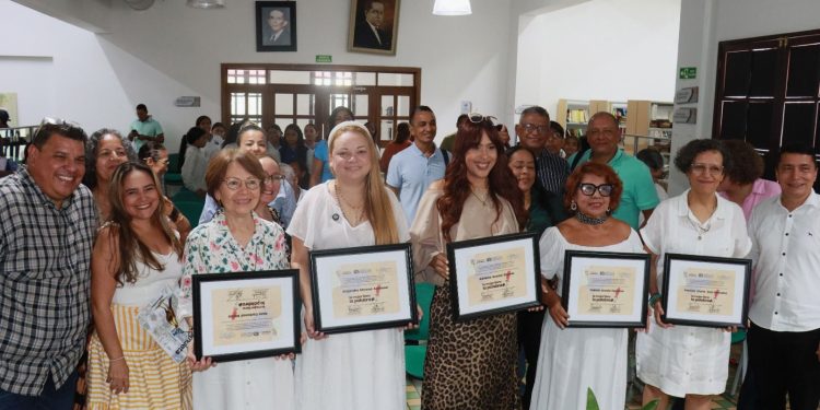 Entre versos y voces femeninas, Atlántico celebró el Día Mundial de la Poesía