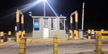 Atentado con explosivo en peaje de Cerrejón enciende alerta en La Guajira