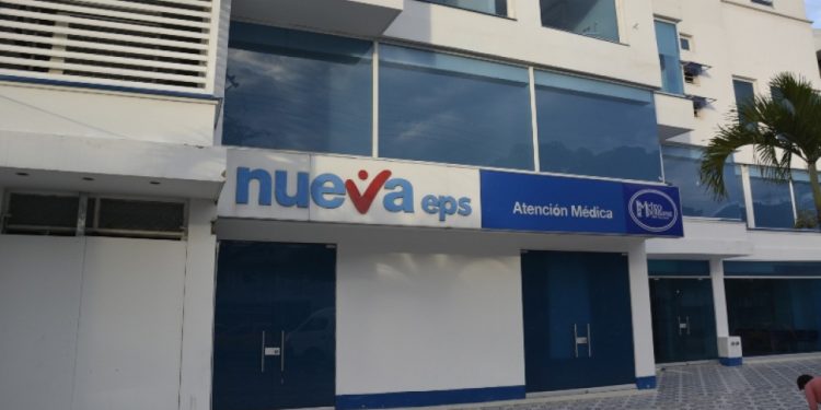 “No sabemos quién nos va a atender”: usuarios alertan crisis en la Nueva EPS
