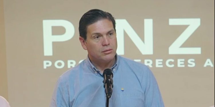 Juan Carlos Pinzón exige desclasificar los computadores de las FARC y pide explicaciones a Iván Cepeda