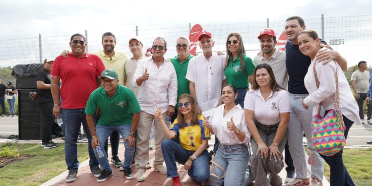 Gobernación del Atlántico puso en servicio moderno complejo deportivo en Sabanagrande