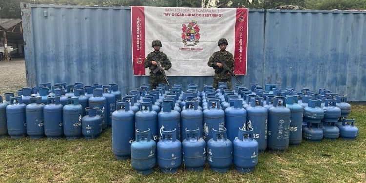Ejército Nacional recupera cilindros que fueron hurtados en Tuluá, Valle del Cauca