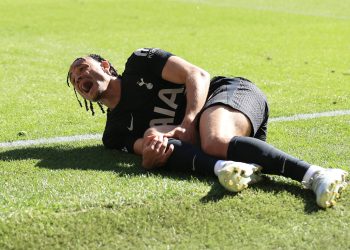 Xavi Simons se rompe el cruzado y se despide del Mundial