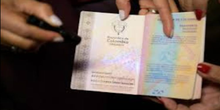 Colombia presenta su nuevo pasaporte y avances migratorios en conferencia internacional en Buenos Aires