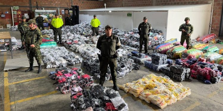 En Cúcuta, Ejército y Policía incautaron mercancía de contrabando avaluada en cerca de 1.000 millones de pesos