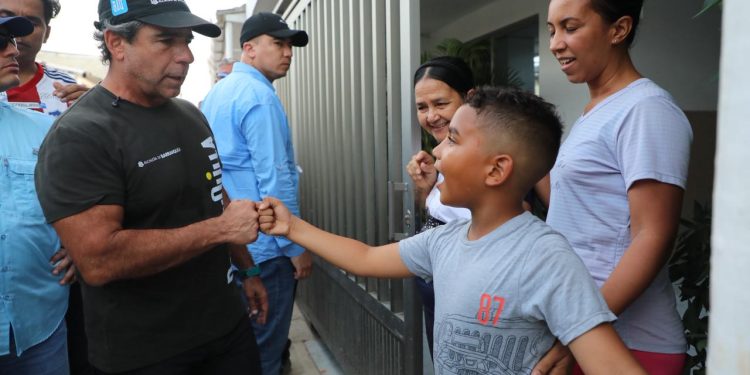 Alcalde Char entrega nuevas vías recuperadas en Villa Sevilla y Villa Blanca