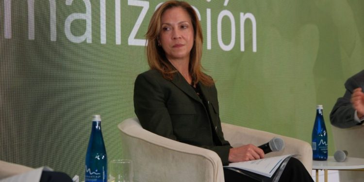 AmCham advierte que la economía colombiana sigue débil pese a mejora del ISE en febrero