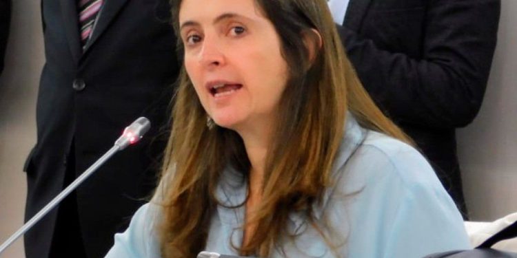 Paloma Valencia demanda al Estado por alza en avalúos catastrales en Colombia