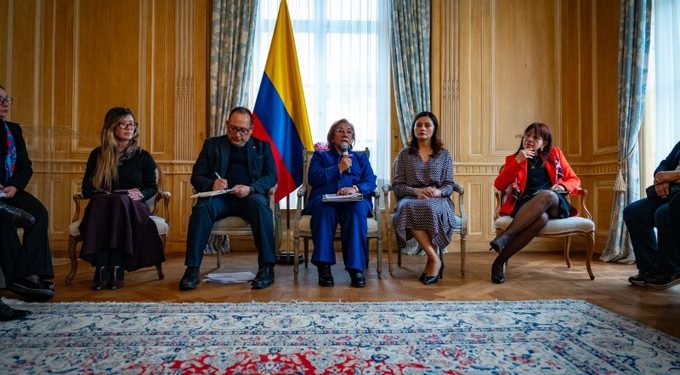 Colombia refuerza agenda migratoria en Europa: canciller se reúne con connacionales en Bélgica