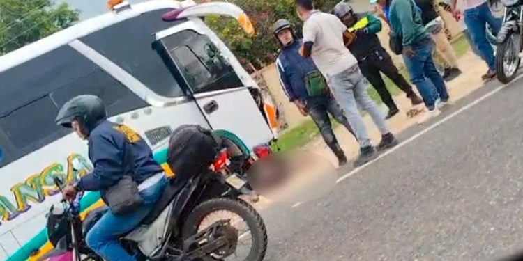 Accidente en la vía La Cordialidad deja dos heridos; uno permanece en estado crítico