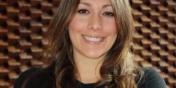 Paola Vélez asume como nueva comisionada de la CRC en medio de retos clave del sector digital