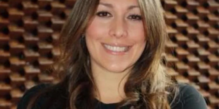 Paola Vélez asume como nueva comisionada de la CRC en medio de retos clave del sector digital