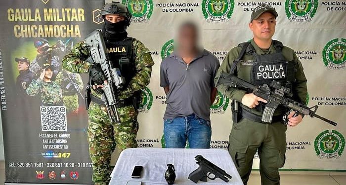Gaula Militar captura en flagrancia a falso militar que extorsionaba a comerciantes en Santander