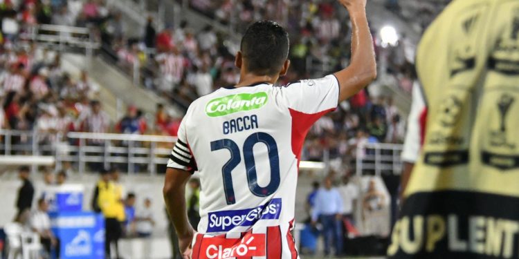 Con Bacca como figura, Junior venció 2-0 a Llaneros y aseguró su clasificación a los cuadrangulares