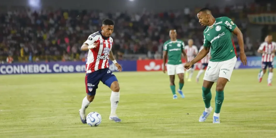 El gramado del Jaime Morón, bajo la lupa: críticas tras el empate entre Junior y Palmeiras