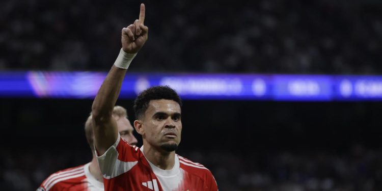 Luis Díaz y Harry Kane silencian el Bernabéu con triunfo del Bayern sobre el Real Madrid