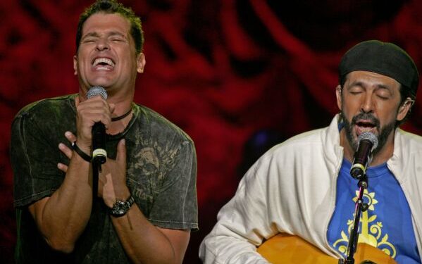 Carlos Vives y Juan Luis Guerra homenajean a García Márquez con ‘Buscando el mar’