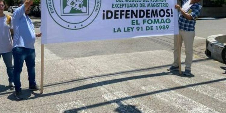 Veeduría del Magisterio alerta sobre retrasos en tratamientos y acceso a medicamentos que afectan a docentes