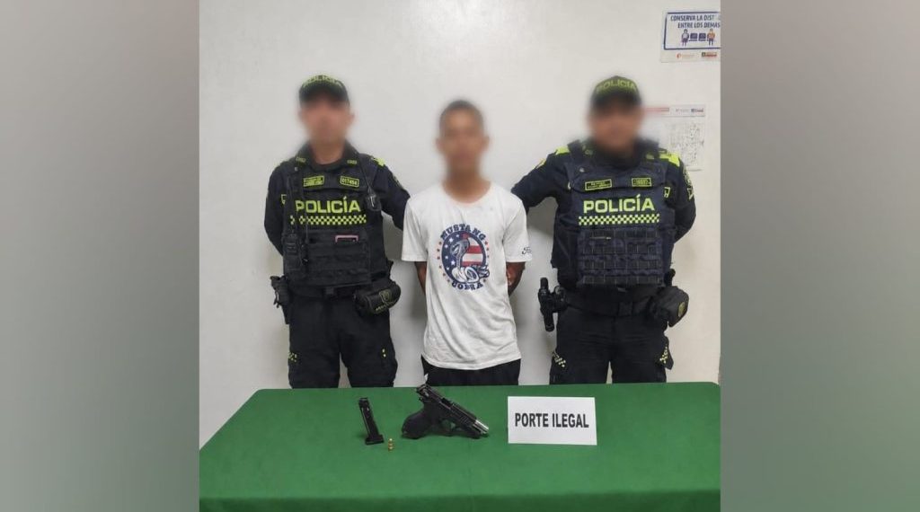 Capturan a hombre armado en Soledad: llevaba pistola con munición 9 milímetros