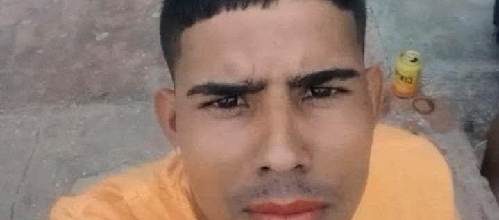 Sicarios en moto asesinaron a joven frente a una tienda en Soledad
