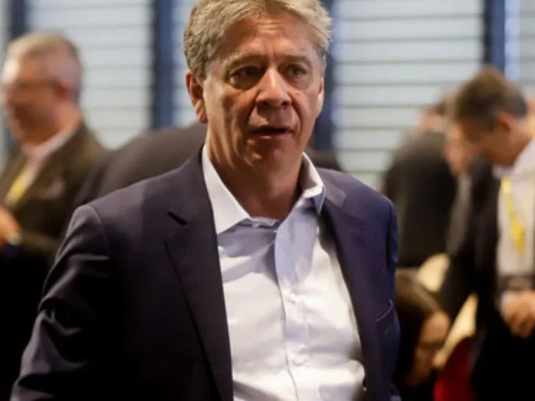 Bruce Mac Master cuestiona al Gobierno tras freno al megaproyecto Conexión Centro