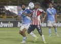 Junior sufrió sobre el final, pero venció a Sporting Cristal y sigue con vida en la Sudamericana