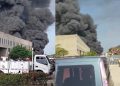 Fuerte incendio consume bodegas en centro empresarial de Malambo