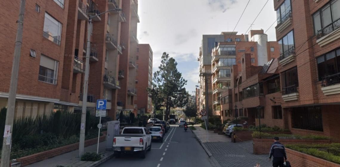 Hallan el cuerpo de una mujer dentro de una maleta en apartamento turístico de Bogotá