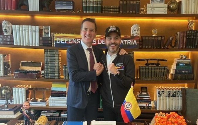 Senador Bernie Moreno se reúne con Abelardo de la Espriella en Barranquilla y aborda posible impacto migratorio para colombianos en EE. UU.