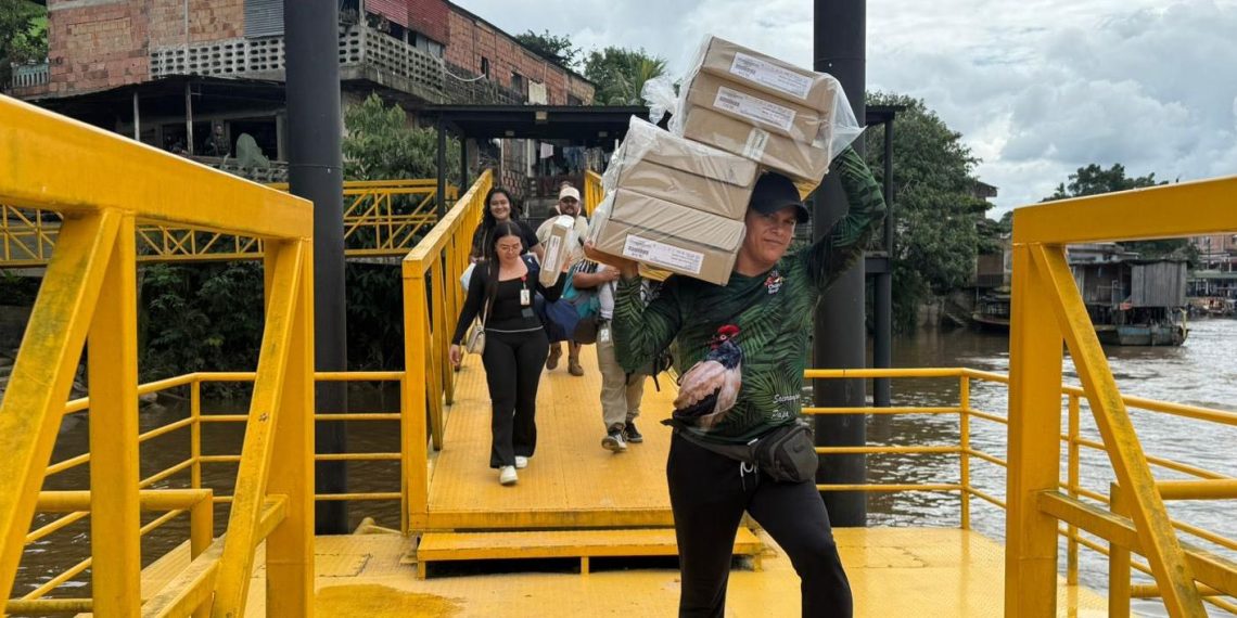 Avanza distribución de tarjetones para la segunda vuelta presidencial en Colombia