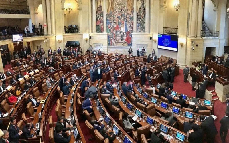 Congreso aprueba ley que fortalece requisitos técnicos para altos cargos del Estado